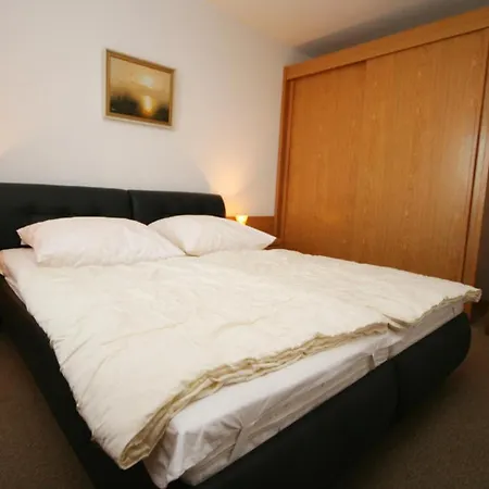 Haus Belvedere App 53